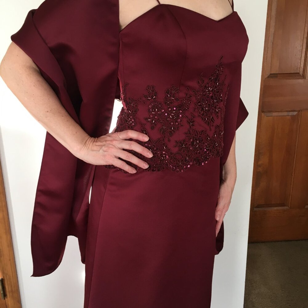 Prom Formal Burgundy Red Satin Beaded Gown Size 8  Formal Occasions